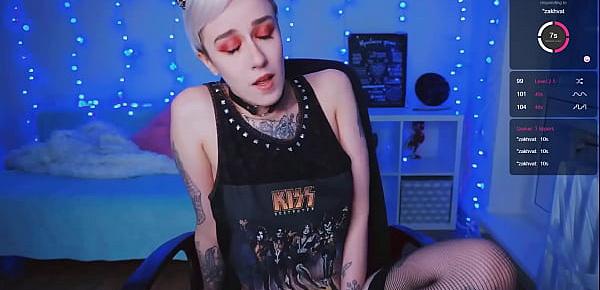 trendsCute Rock Girl Masturbates on Cam